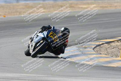 media/Feb-07-2025-CVMA Friday Practice (Fri) [[7034960ba2]]/2-Racer 2/Session 3 (Turn 8)/